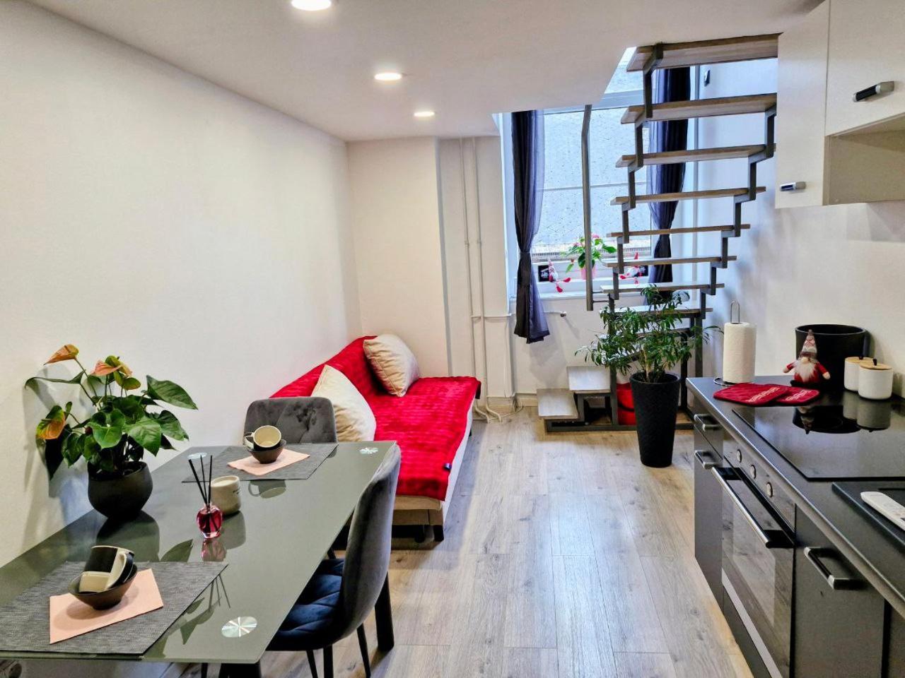 Апартаменты Ljubljana Nest- Centre, Free Parking- Renovated August 2024 Экстерьер фото